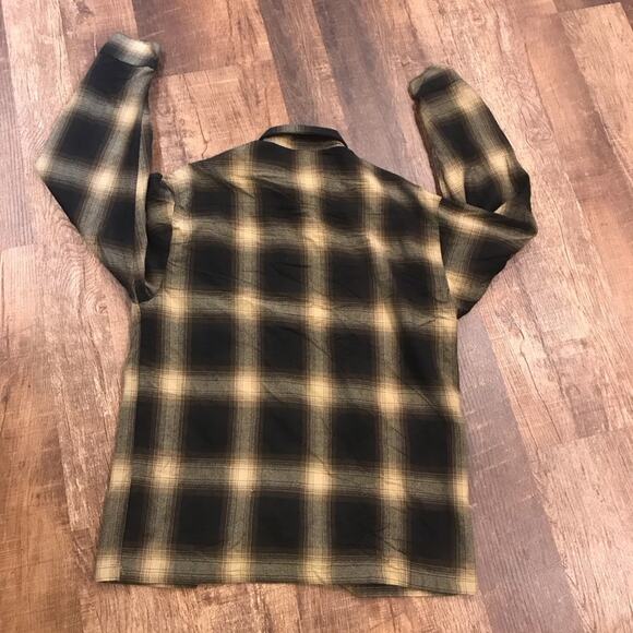 Men's Brown/Khaki Plaid Casual Button Down Shirt - Picture 5 of 6